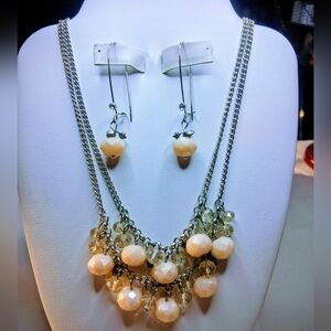 ✨ Peach & Crystal Necklace + Matching Earrings Set By SIMPLY VERA WANG✨
